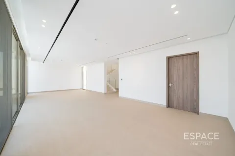 Villa in vendita a Jumeirah Park, Dubai, EAU 5 camere da letto, 555 mq. № 737819 - foto 3