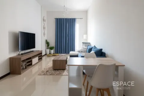 Huoneisto Jumeirah Village Circle, Dubai, Arabiemiraatit 1 makuuhuone, 99 m2 № 737806 - kuva 2