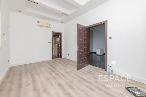 Vila v Meadows, Dubai, SAE 5 spální, 373 m2 č. 737804 - Fotografia 8