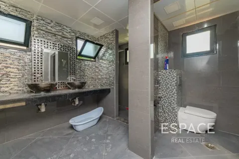Vila v Meadows, Dubai, SAE 5 spální, 373 m2 č. 737804 - Fotografia 16