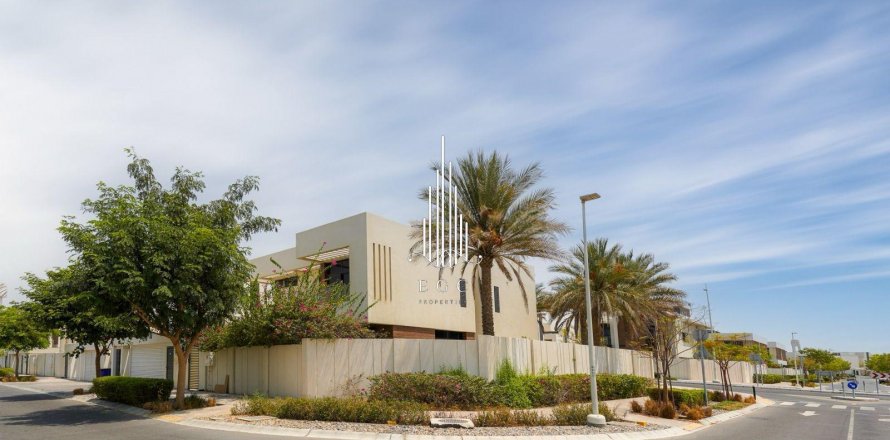 Vila na Yas Island, Abu Dhabi, UAE 4 spavaće sobe, 734.3 m2 Br. 513974