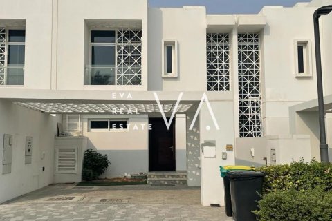 Kuća u nizu u gradu Dubai, UAE 3 spavaće sobe, 210.51 m2 Br. 637750