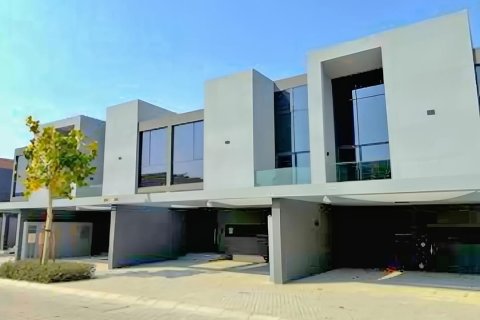 Stadthaus in Tilal City, Sharjah, VAE: 2 Schlafzimmer, 182.55 m2 Nr. 749453