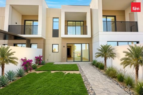 Villa in Dubai, VAE: 3 Schlafzimmer, 144.8 m2 Nr. 766443