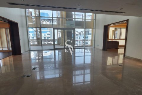 Penthouse in Palm Jumeirah, Dubai, UAE 4 bedrooms, 953 sq.m. № 718851 - photo 15