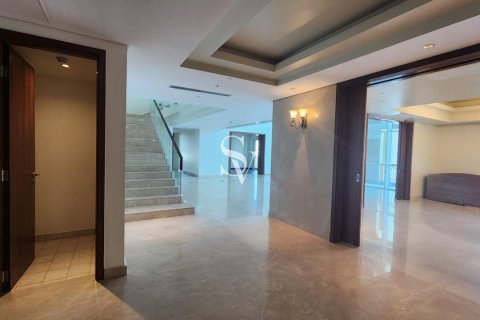 Penthouse in Palm Jumeirah, Dubai, UAE 4 bedrooms, 953 sq.m. № 718851 - photo 16