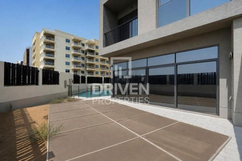 Vila di Dubai Land, Dubai, UAE 5 bilik tidur, 352.85 meter persegi № 765645 - foto 17
