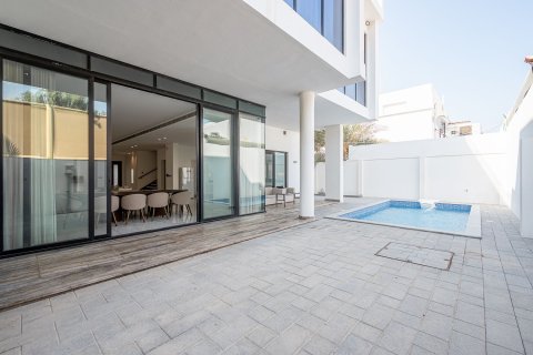 Jumeirah, Dubai, BAE’de kiralık villa 5 yatak odası, 1225.21 m&sup2; No 750415 - fotoğraf 14