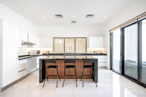 Jumeirah, Dubai, BAE’de kiralık villa 5 yatak odası, 1225.21 m&sup2; No 750415 - fotoğraf 12