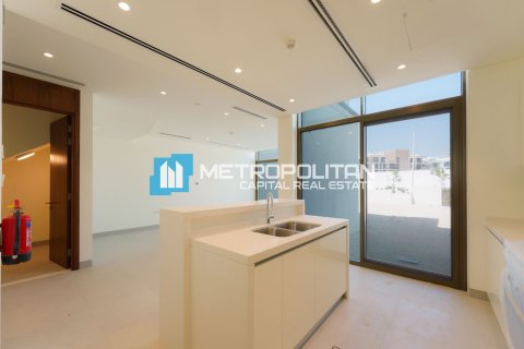 Kuća u nizu u gradu Abu Dhabi, UAE 2 spavaće sobe, 126.6 m2 Br. 687769 - Slika 8