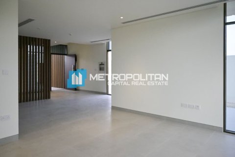 Townhouse in Abu Dhabi, UAE 4 bedrooms, 453.1 sq.m. № 686529 - photo 4