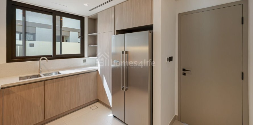 Vila v Tilal Al Ghaf, Dubai, SAE 4 ložnice, 317 m² Č.: 735957