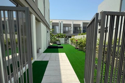 Townhouse de închiriat în Tilal Al Ghaf, Dubai, EAU 4 dormitoare, 240 mp. №735956 - poză 23