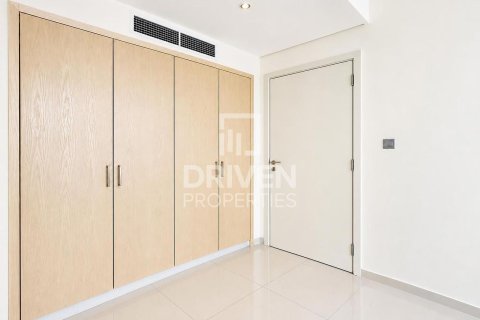 Vila u Dubai, UAE 6 spavaćih soba, 426.7 m2 Br. 766976 - fotografija 20