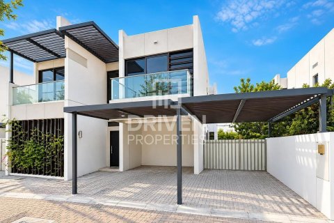 Vila u Dubai, UAE 6 spavaćih soba, 426.7 m2 Br. 766976 - fotografija 25
