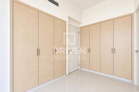 Vila u Dubai, UAE 6 spavaćih soba, 426.7 m2 Br. 766976 - fotografija 13