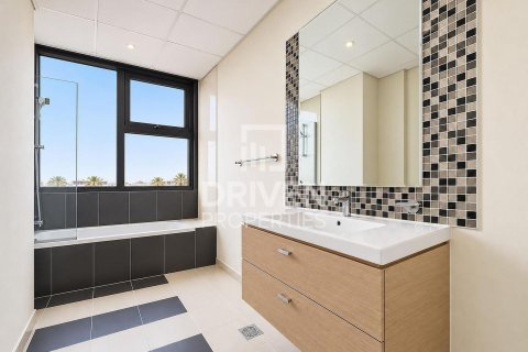 Vila u Dubai, UAE 6 spavaćih soba, 426.7 m2 Br. 766976 - fotografija 23