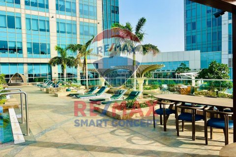 Apartament de închiriat în Corniche Road, Abu Dhabi, EAU 4 dormitoare, 219.2 mp.  №516181 - poză 14
