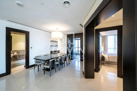 Apartamento em Downtown Dubai (Downtown Burj Dubai), Dubai, EAU 2 quartos, 171.68 m2 № 758937