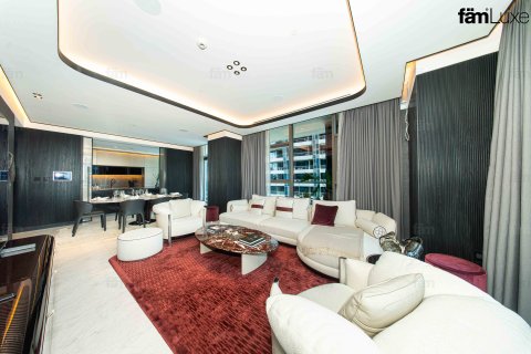 Apartamento en alquiler en Business Bay, Dubai, EAU 3 dormitorios, 240.8 m2 № 766492 - foto 3