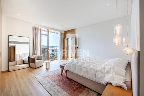 Huoneisto Jumeirah, Dubai, Arabiemiraatit 1 makuuhuone, 150.41 m2 № 761760 - kuva 6