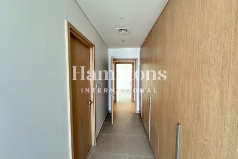 Apartment in Mina Rashid, Dubai, UAE 2 bedrooms, 115.26010695 sq.m. № 703156 - photo 8