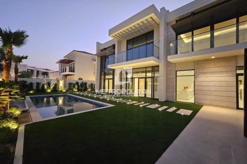 Vilë në Mohammed Bin Rashid City, Dubai, Emiratet e Bashkuara Arabe 5 dhoma gjumi, 793 m2. № 663727