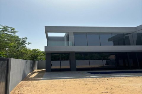 Müüa villa asukohaga Tilal City, Sharjah, AÜE: 4 magamistoaga, 443.13 m² Nr 637555 - pilt 4