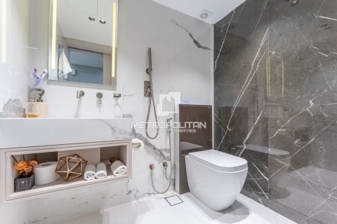 דירה למכירה ב Downtown Dubai (Downtown Burj Dubai), Dubai, איחוד האמירויות  2 חדרי שינה, 143 מ"ר, מספר 664150 - תמונה 19