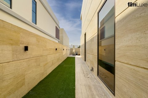 Vila u gradu Dubai, UAE 6 spavaće sobe, 778.1 m2 Br. 647723 - Slika 15