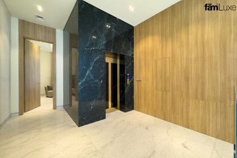 Vila u gradu Dubai, UAE 6 spavaće sobe, 778.1 m2 Br. 647723 - Slika 12