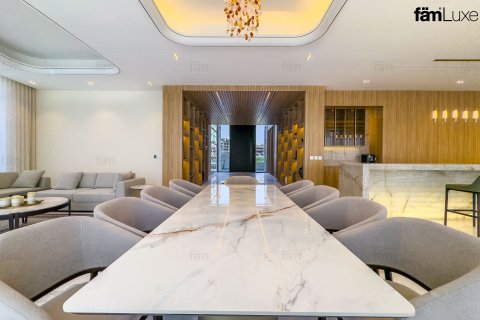 Vila u gradu Dubai, UAE 6 spavaće sobe, 778.1 m2 Br. 647723 - Slika 3