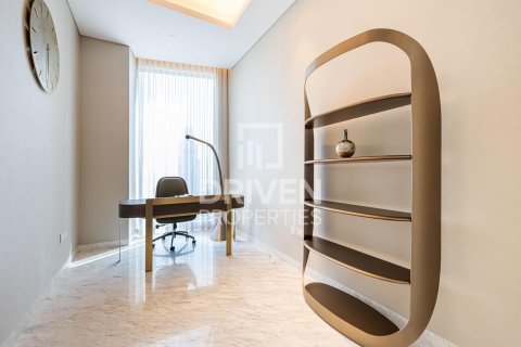 Huoneisto Downtown Dubai (Downtown Burj Dubai), Dubai, Arabiemiraatit 4 makuuhuonetta, 492.39 m2 № 768111 - kuva 17