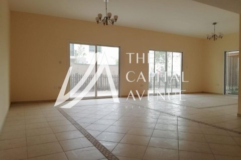Villa itt: Abu Dhabi, EAE, 4 hálószoba, 248.79 m², azonosító: 768876 - fénykép 3