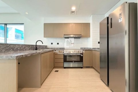 Városi lakóépület itt: Damac Lagoons, Dubai, EAE, 5 hálószoba, 144 m², azonosító: 663838 - fénykép 4