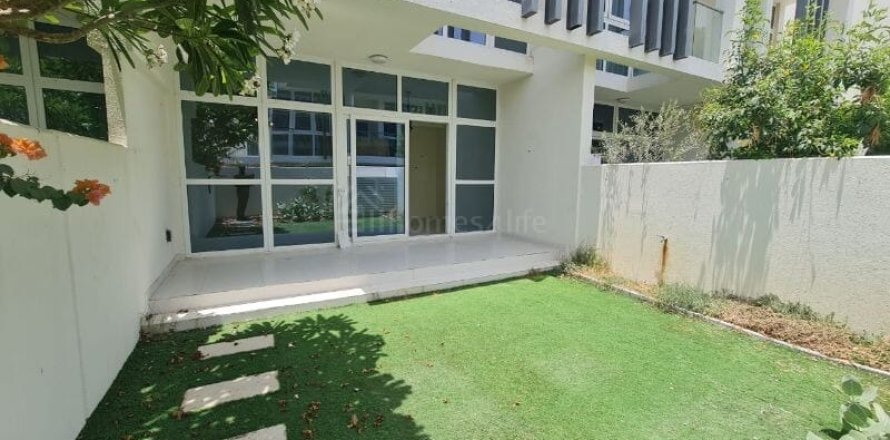 Kaupunkipientalo Dubai, Arabiemiraatit 2 makuuhuonetta, 133 m2 № 722168