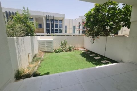 Kaupunkipientalo Dubai, Arabiemiraatit 2 makuuhuonetta, 133 m2 № 722168 - kuva 2