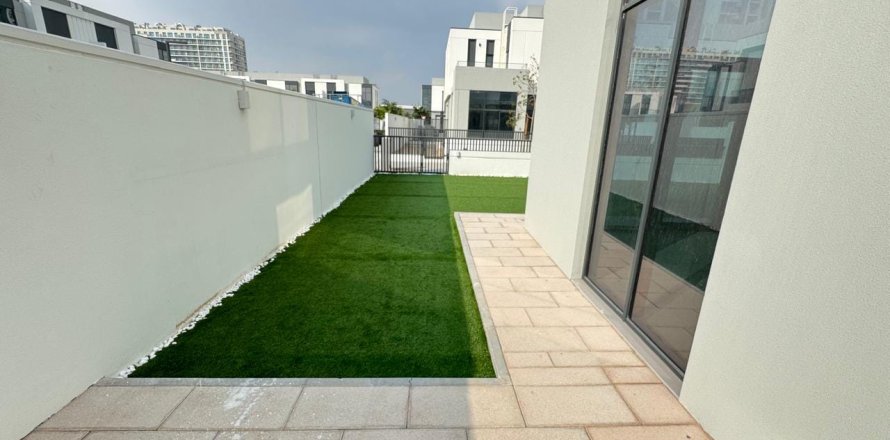 Radový dom v Al Furjan, Dubai, SAE 4 spálne, 336 m2 č. 722170