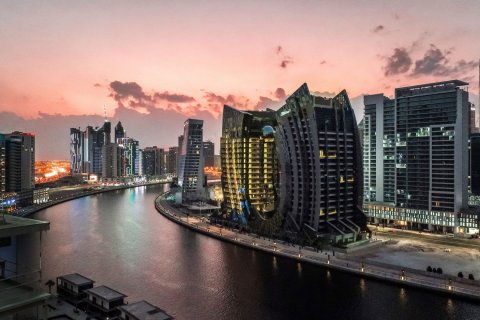 Apartmen di Business Bay, Dubai, UAE 2 bilik tidur, 167 meter persegi № 690023 - foto 8