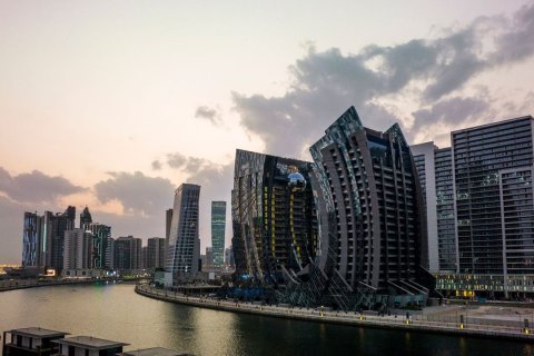 Apartmen di Business Bay, Dubai, UAE 2 bilik tidur, 167 meter persegi № 690023 - foto 3