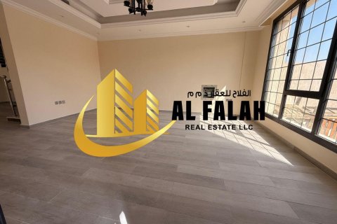 فيلا للإيجار في Al Riqqa، الشارقة، الإمارات العربية المتحدة 604 متر مربع ، رقم 656040 - صورة 5