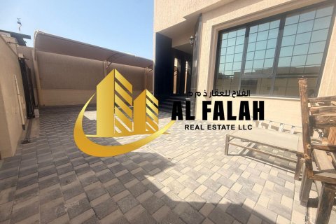 فيلا للإيجار في Al Riqqa، الشارقة، الإمارات العربية المتحدة 604 متر مربع ، رقم 656040 - صورة 4