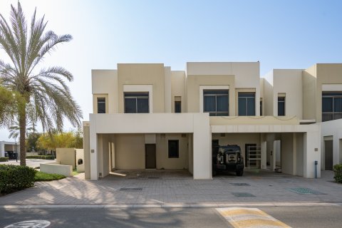 Városi lakóépület itt: Town Square, Dubai, EAE, 4 hálószoba, 264.9 m², azonosító: 754445 - fénykép 21