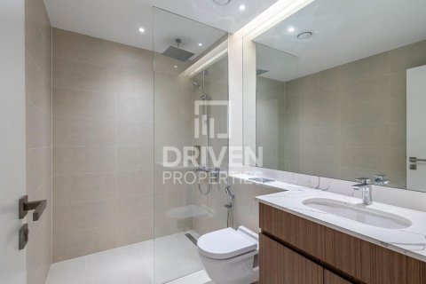 Apartment in Jumeirah, Dubai, UAE 2 bedrooms, 112.88 sq.m. № 761991 - photo 10