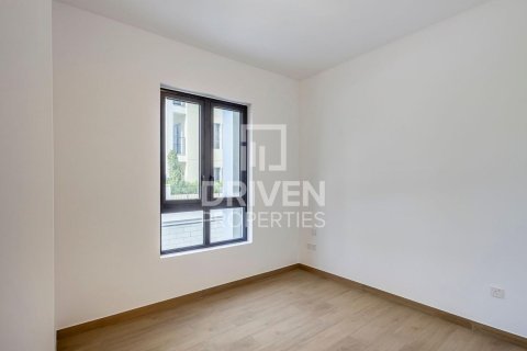 Apartment in Jumeirah, Dubai, UAE 2 bedrooms, 112.88 sq.m. № 761991 - photo 12
