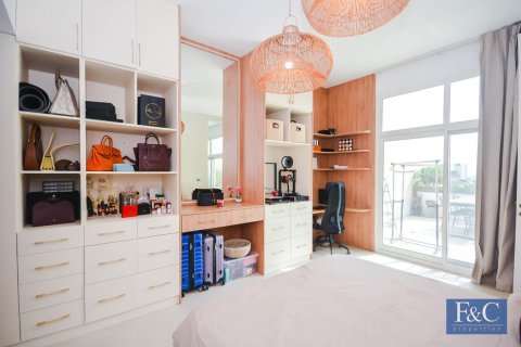 Lakás itt: Motor City, Dubai, EAE, 1 hálószoba, 132 m², azonosító: 704271 - fénykép 13