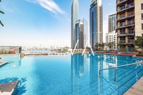 Apartment til salg i Dubai Creek Harbour (The Lagoons), Dubai, UAE 2 soveværelser, 127.09 kvm № 637762 - foto 17