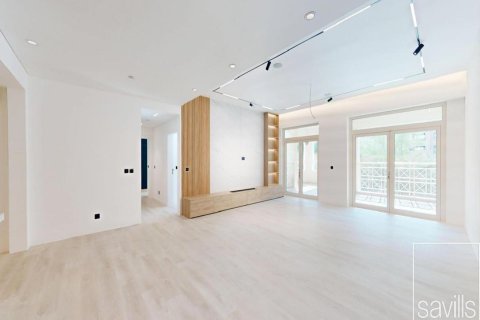 Lägenhet till försäljning i Palm Jumeirah, Dubai, UAE 2 sovrum, 185.53 kvm Nr. 758698 - fotografi 2