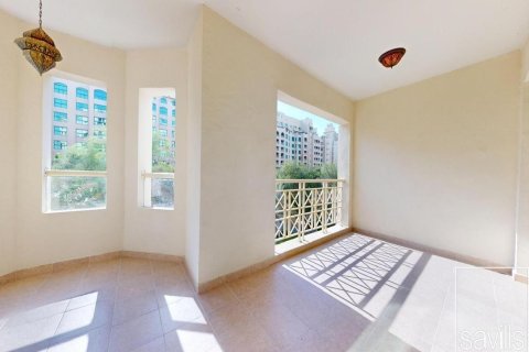 Lägenhet till försäljning i Palm Jumeirah, Dubai, UAE 2 sovrum, 185.53 kvm Nr. 758698 - fotografi 3