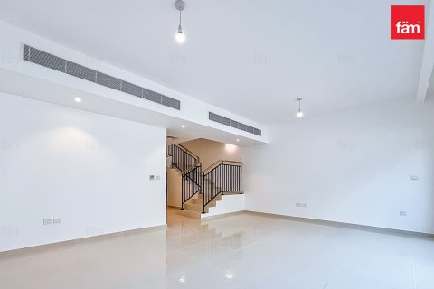 Townhouse in Dubai, UAE 3 bedrooms, 112.2 sq.m. № 705739 - photo 5